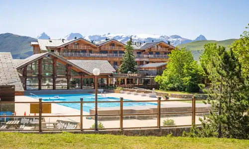 piscine famille été jeux